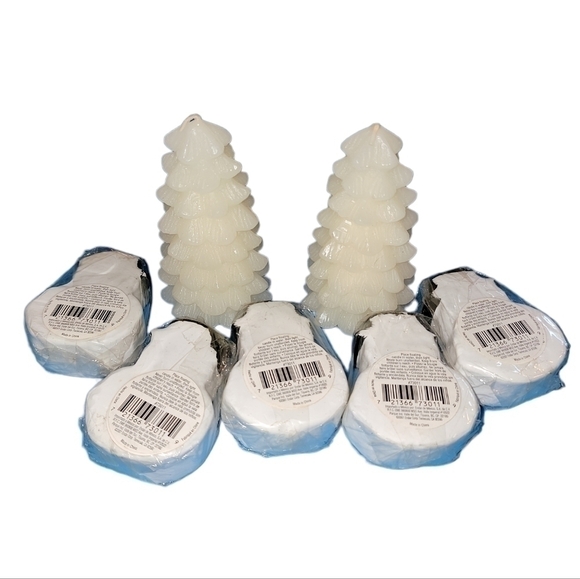 5/$10 Christmas candles. Snowmen. Christmas Tree - Picture 2 of 4